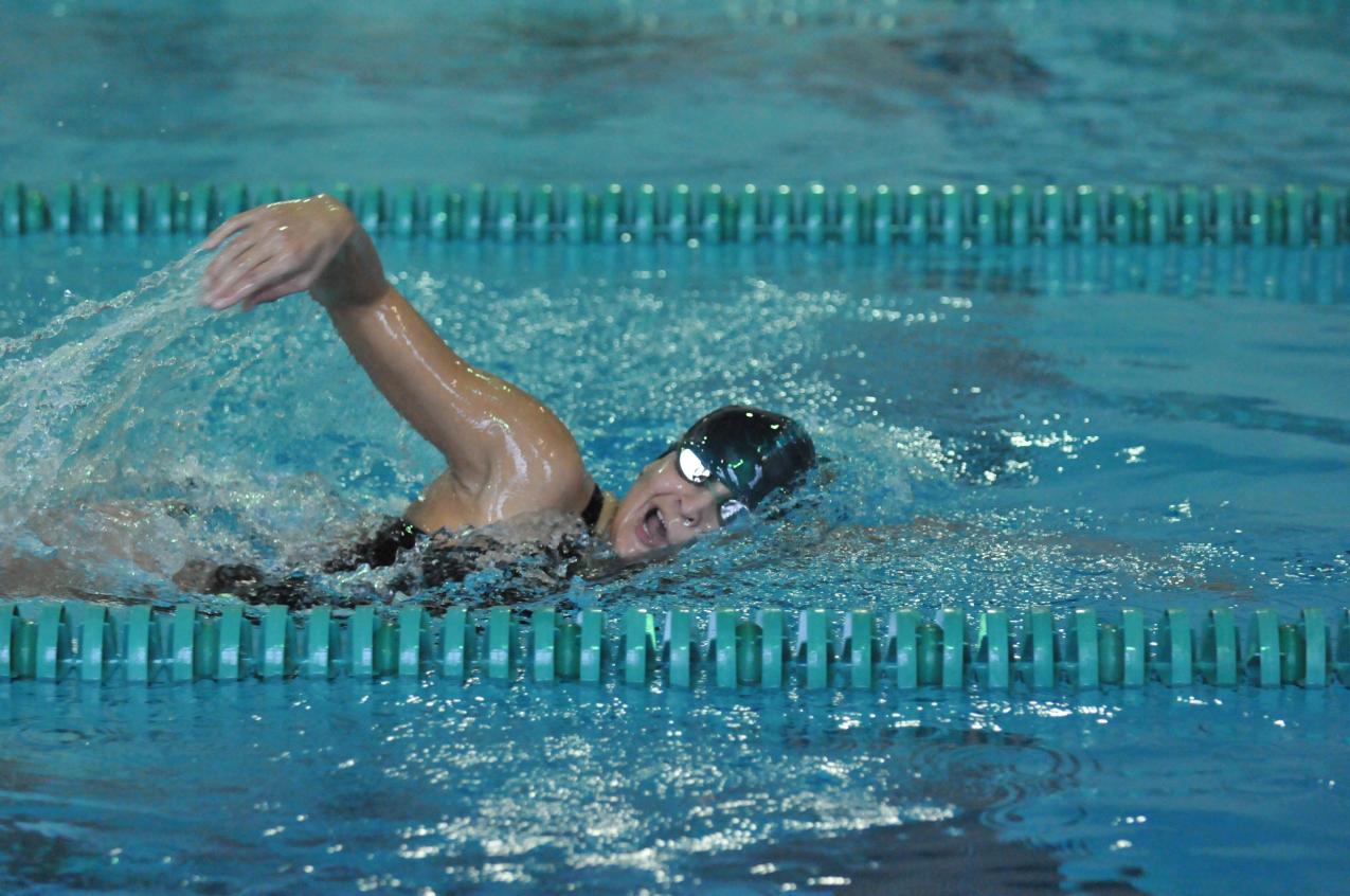 Men’s and Women’s Swimming Split against University of New England