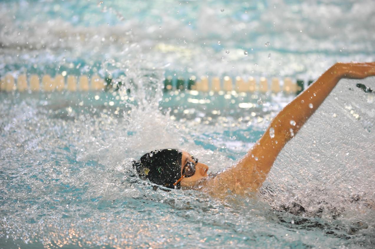 Freshman Swimmers Shine at Bridgewater State