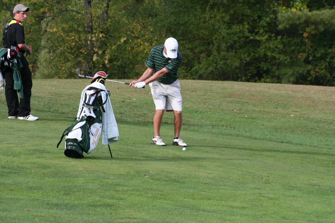 Men’s Golf in Third Place After Day One at Hampton Inn Invitational