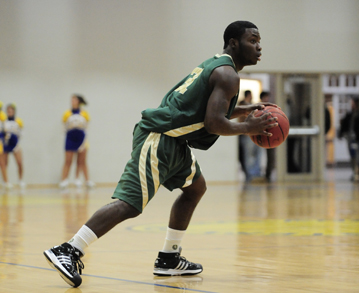 Purcelle’s Free Throw Lifts Men’s Basketball To 60-59 Win Over Husson University