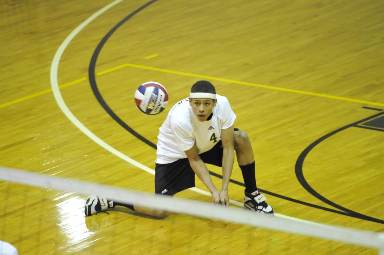 Men’s Volleyball Sweeps By Daniel Webster College, 3-0; Advances To NECC Championship Match