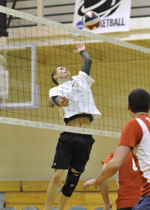 Men’s Volleyball Downed By MIT, Mount Ida