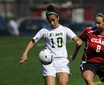 Three First Half Goals Power Women’s Soccer Past Southern Vermont College, 4-0