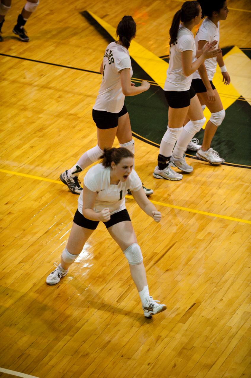 Framingham State Sweeps Past Women’s Volleyball, 3-0