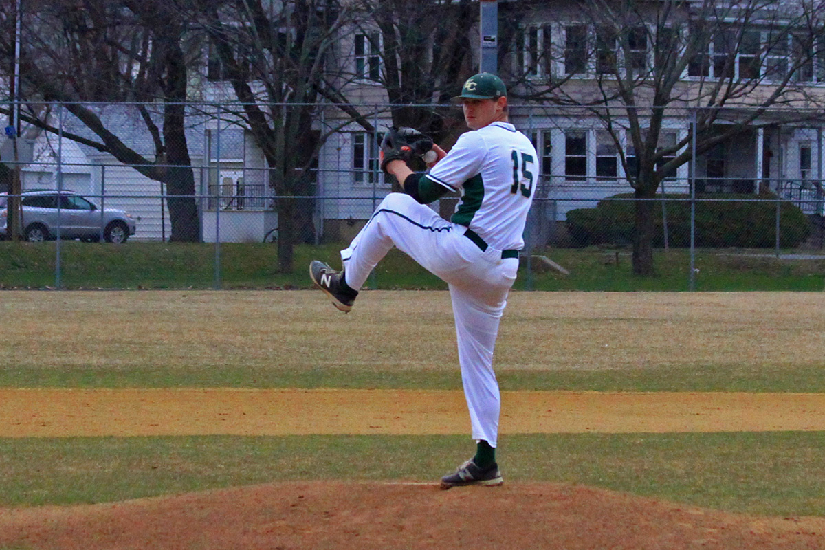 Baseball Falls In Both Ends Of Doubleheader With SJU