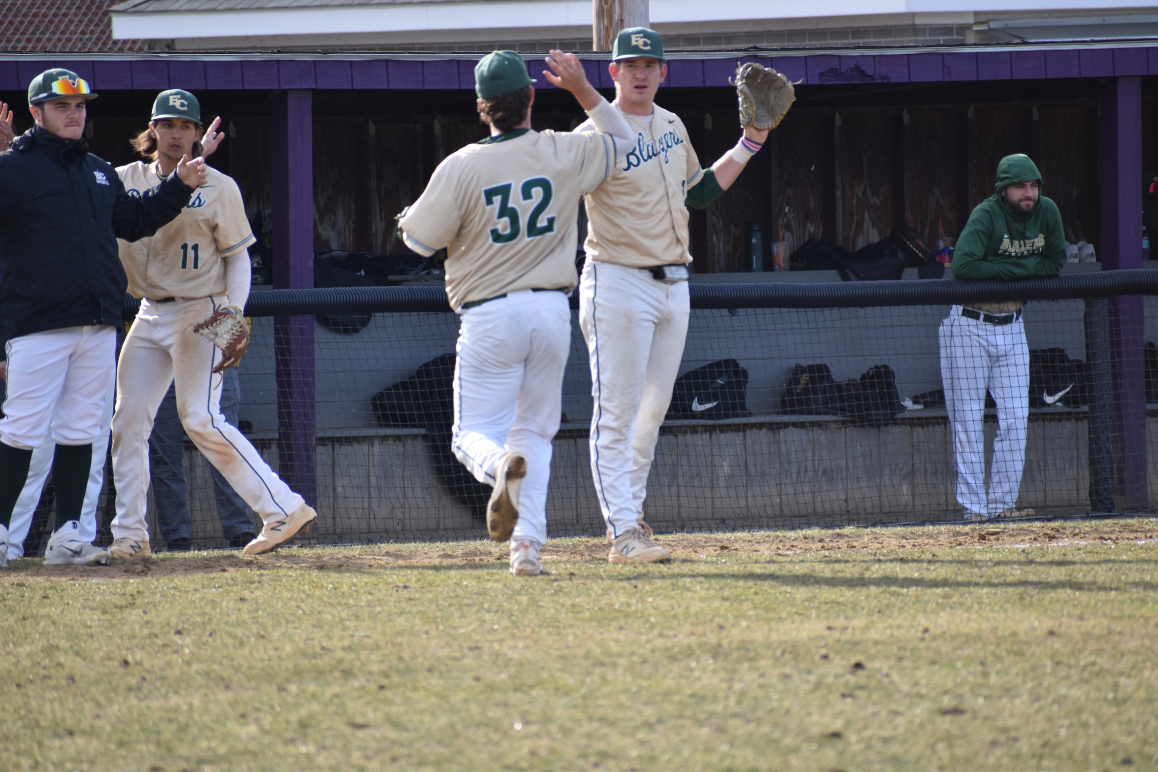 Baseball Sweep Conference Double Header Against Chargers