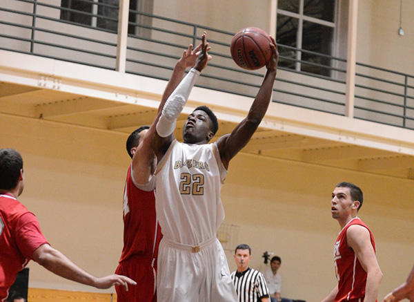 Men’s Basketball Comes From Behind to Down Newbury College, 78-75