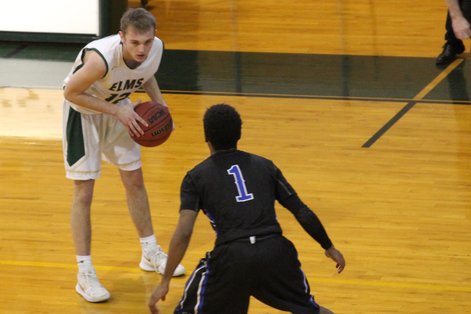 Ohradka's 29-Point Outburst Paces Men's Hoops To Victory