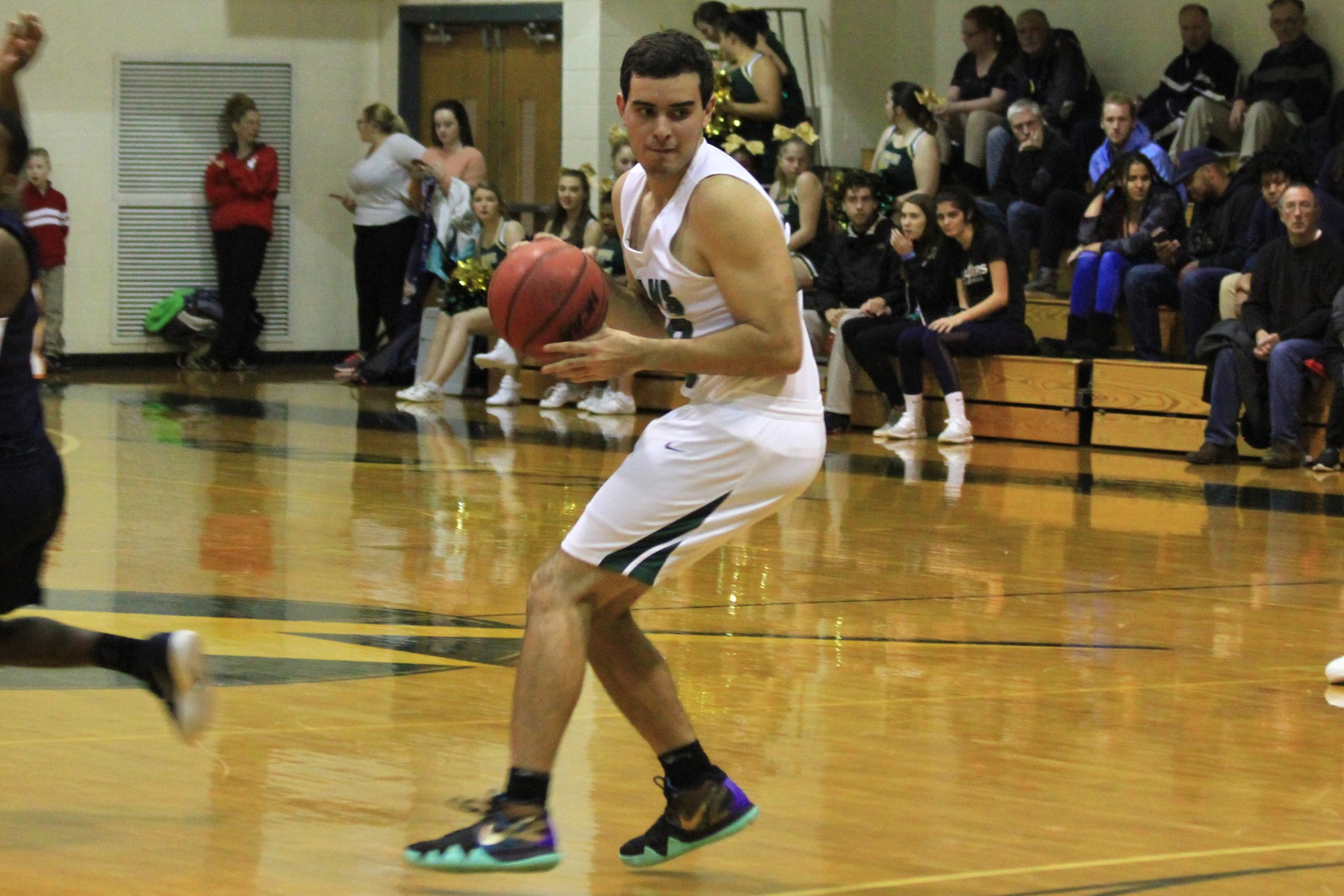 Slow Second Half Costs Men's Hoops At Fitchburg State