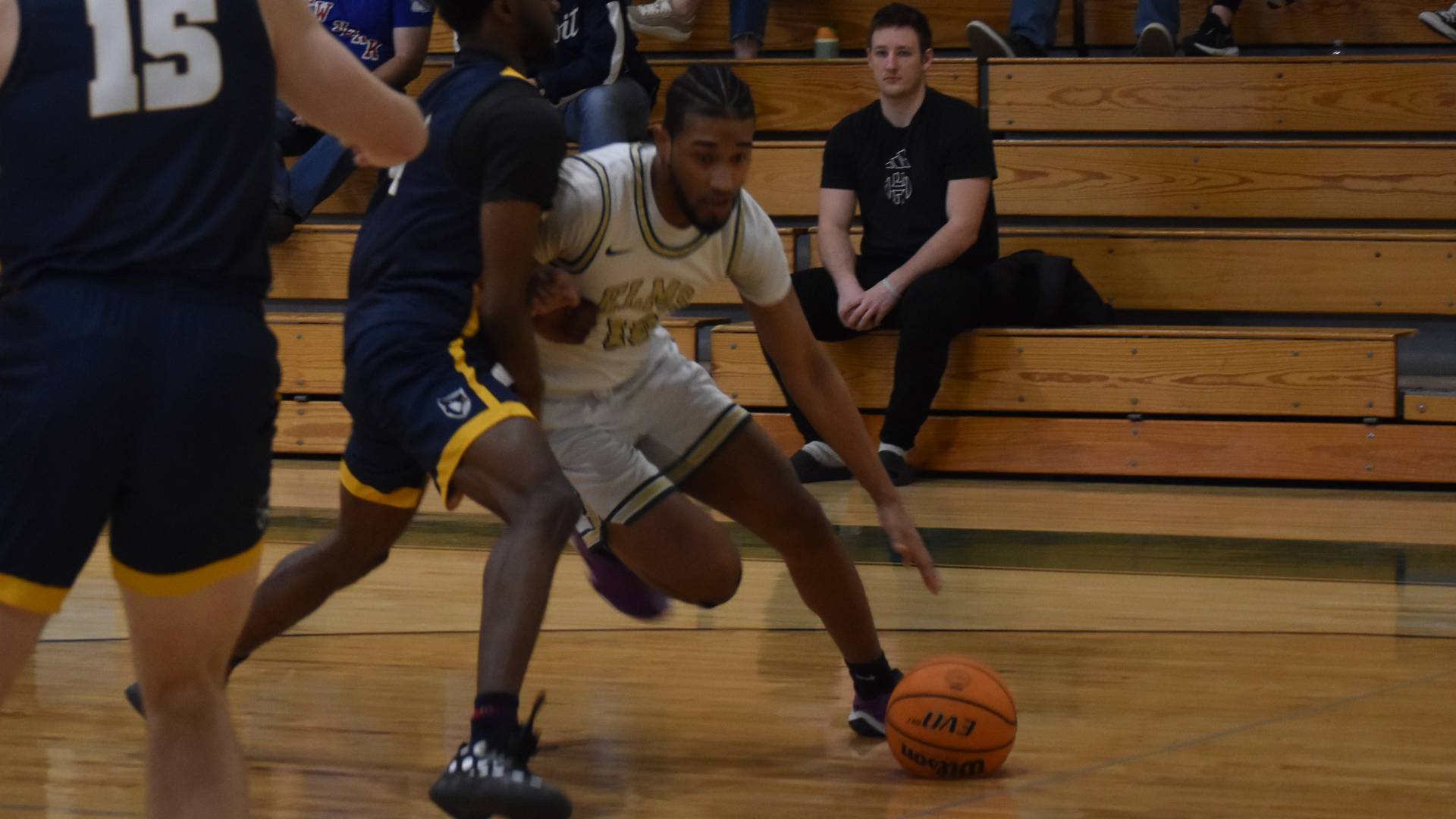 Men's Hoops Come Up Short in Road Contest at Plymouth State