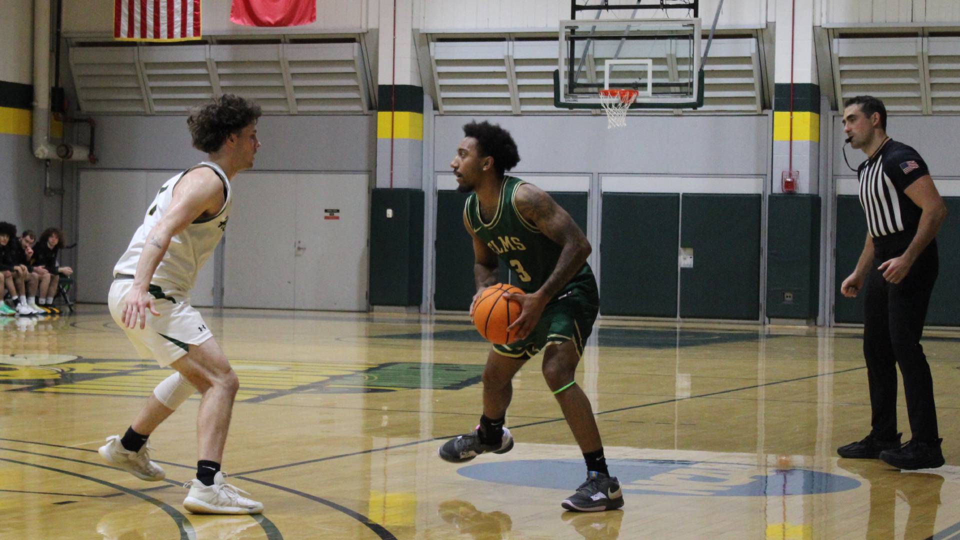 Men's Hoops Stung by Vermont State-Lyndon in Non-Conference Play