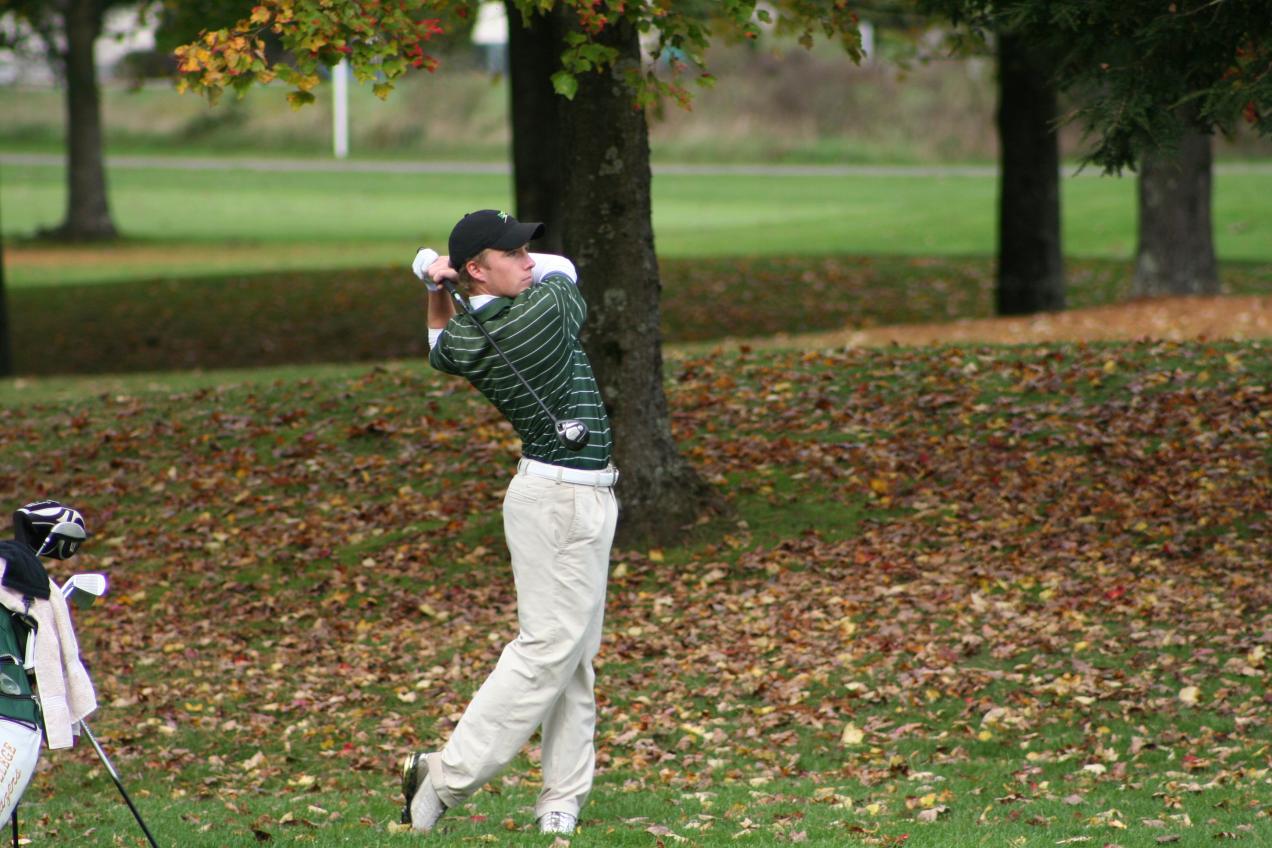 Men’s Golf Places Seventh Following Day One Action of Rhode Island College Invitational