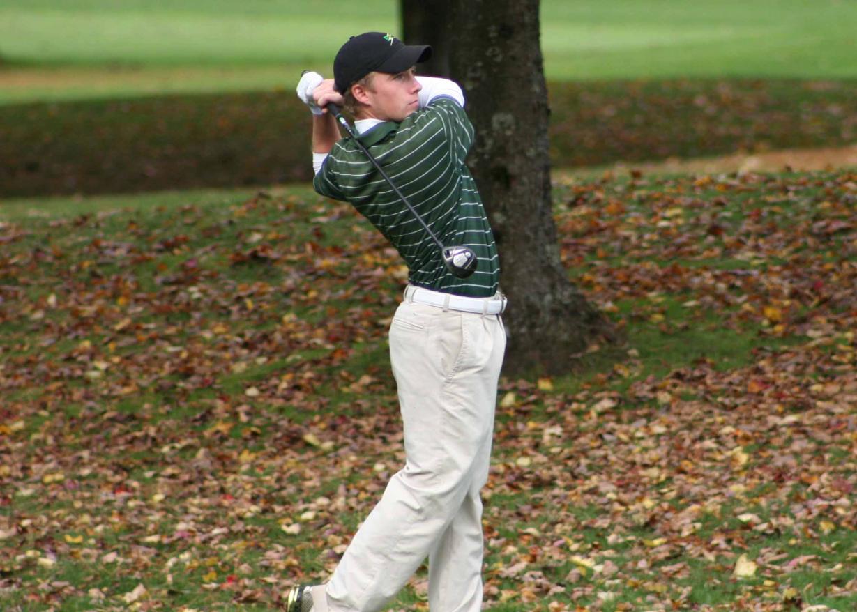 Men’s Golf Places Third at Western New England University Invitational