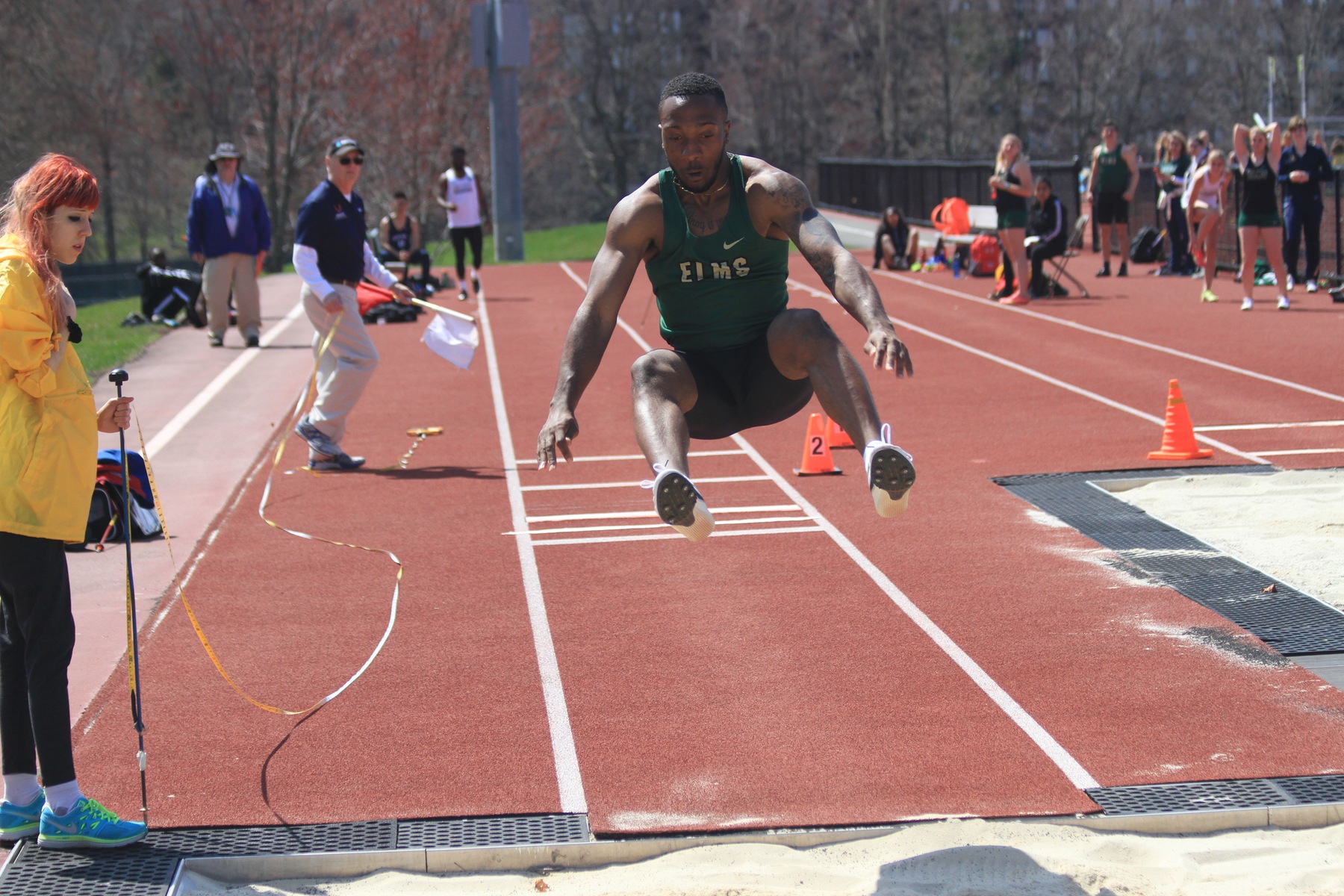 Track And Field Posts Eight School Record At MHC Spring Fling