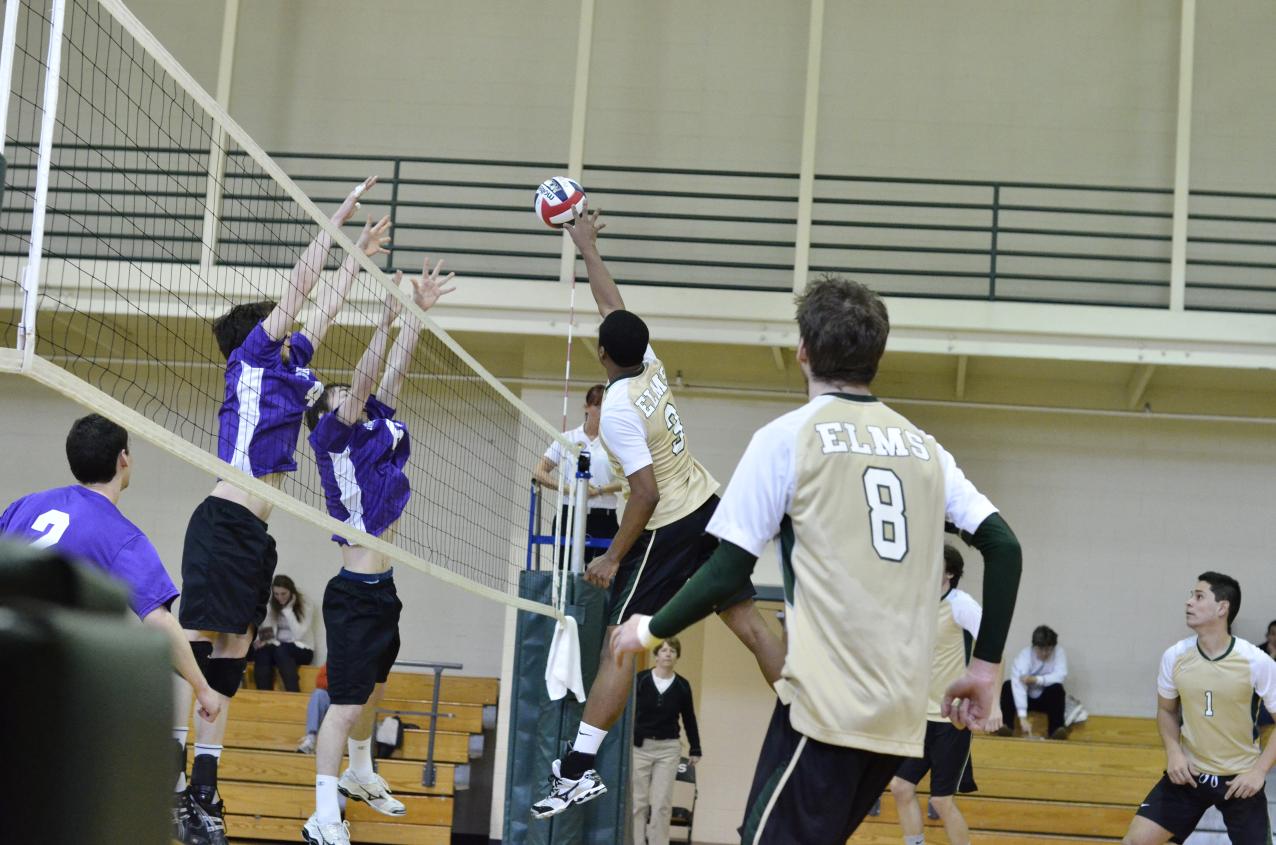 Men’s Volleyball Powers Past Southern Vermont College, 3-2