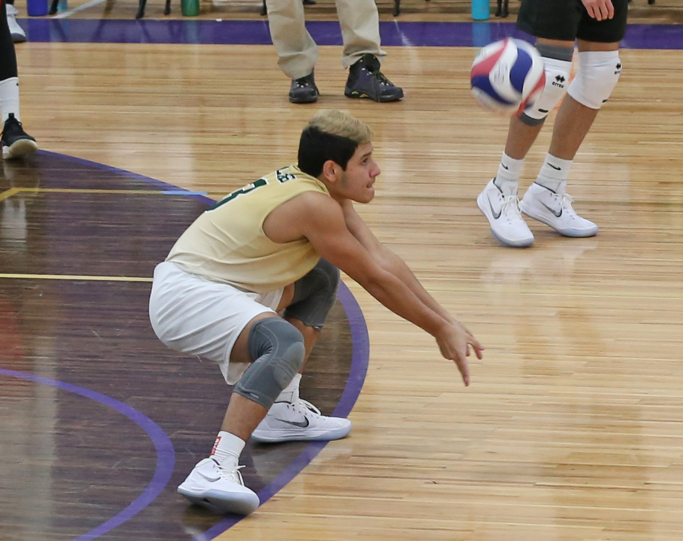 Men’s Volleyball Ends Regular Season with Win over Nichols