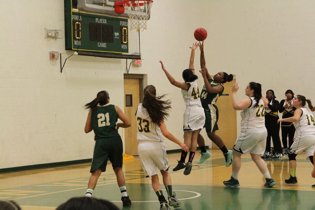 Women’s Basketball Tops Southern Vermont College, 71-57 Behind Parks’ Double-Double