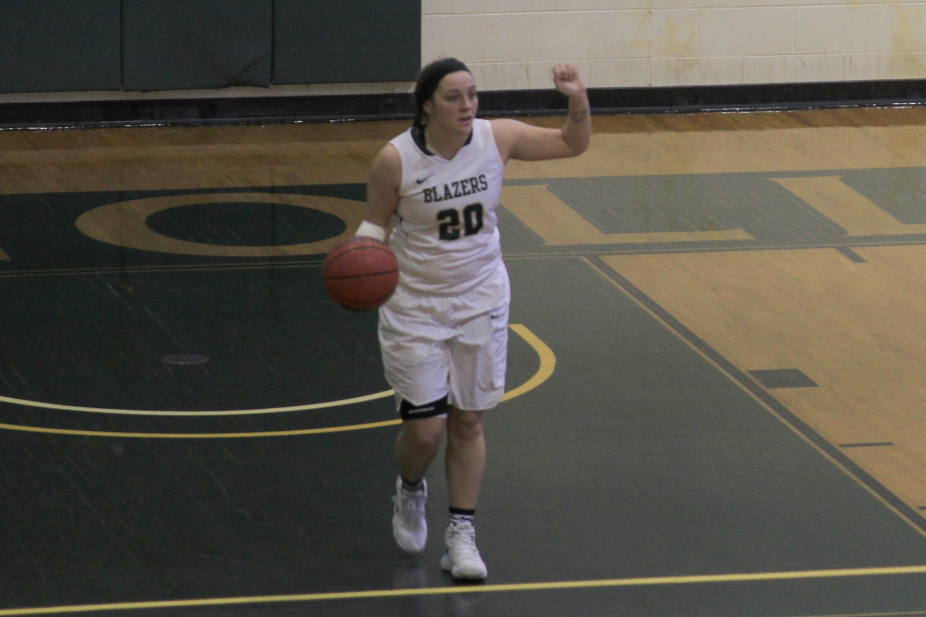 Women's Basketball Falls To Dean After Streaky Offensive Showing