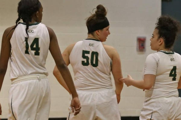 Elms Women's Basketball Drops Non-Conference Tilt at Bridgewater State