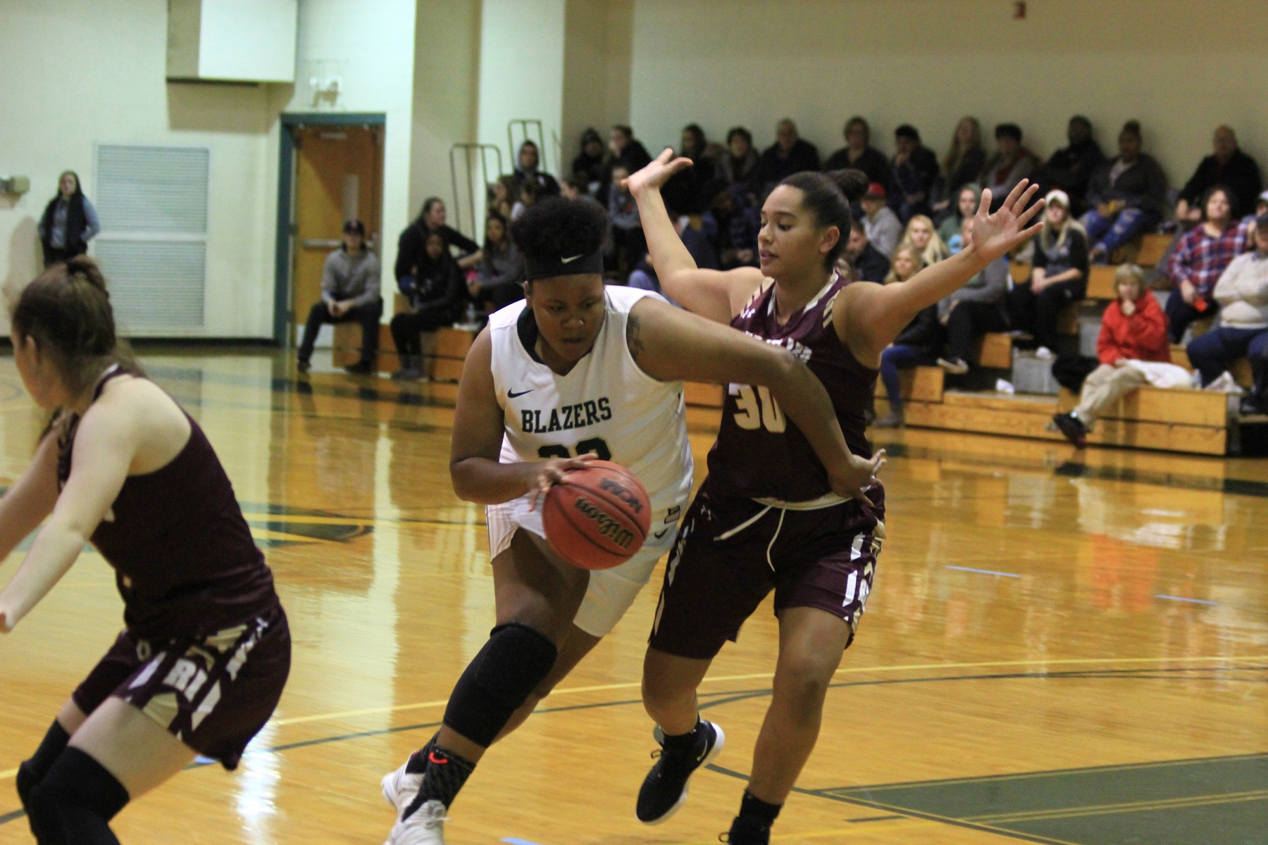 Women's Basketball Can't Keep Up With RIC in 58-44 Loss