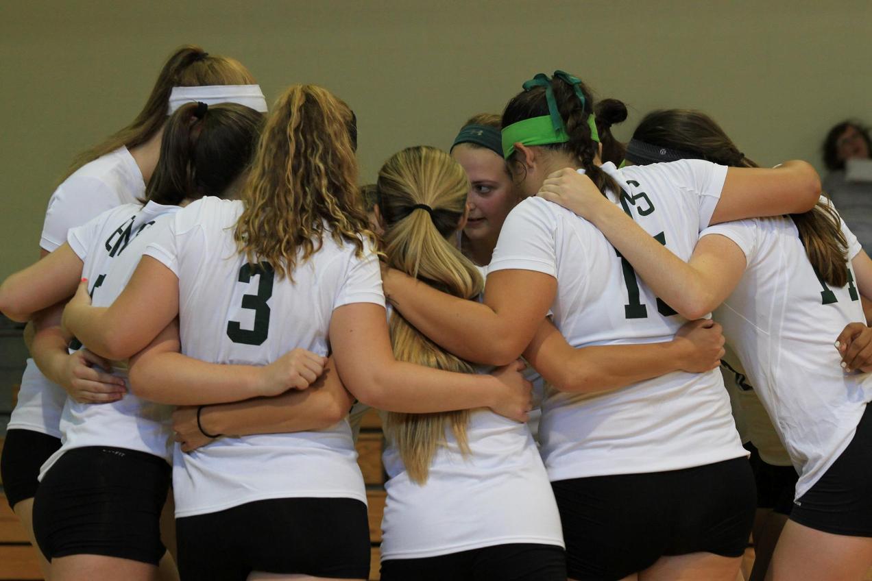 Women's Volleyball Wraps Season at Lesley