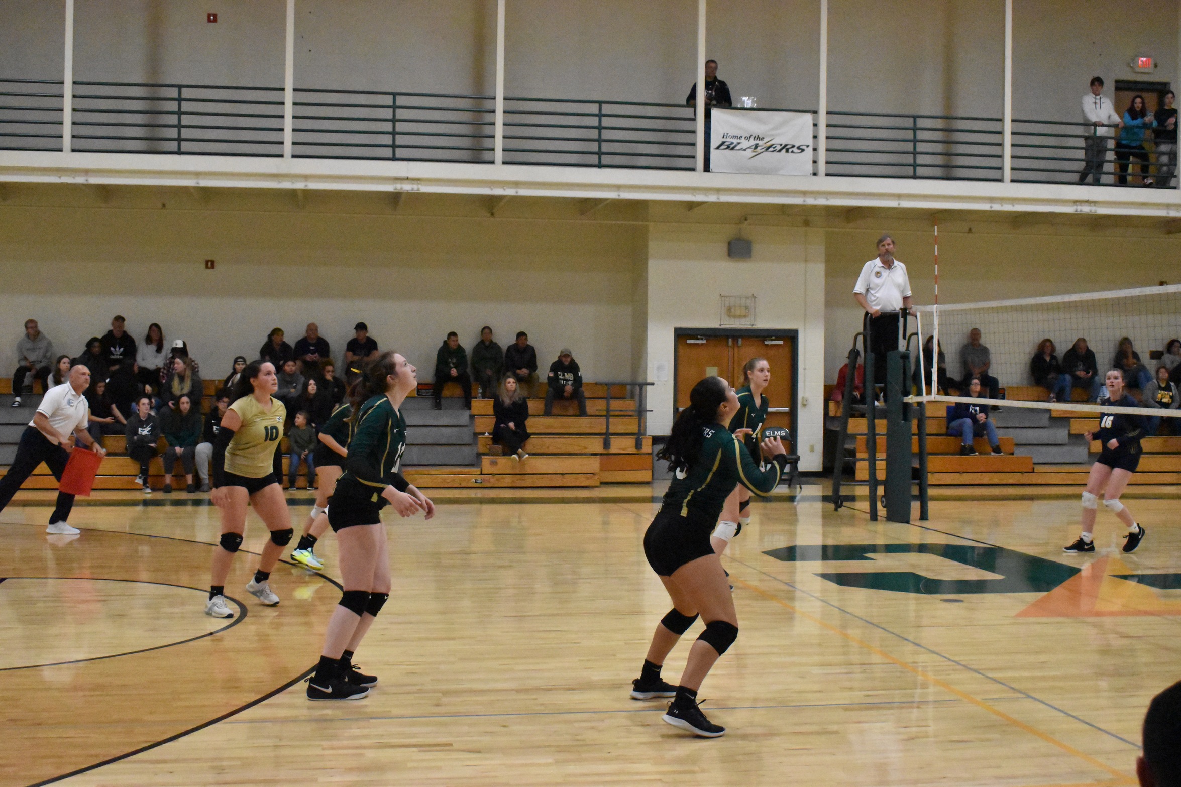 Women's Volleyball Swept in Non-Conference Tri-Match