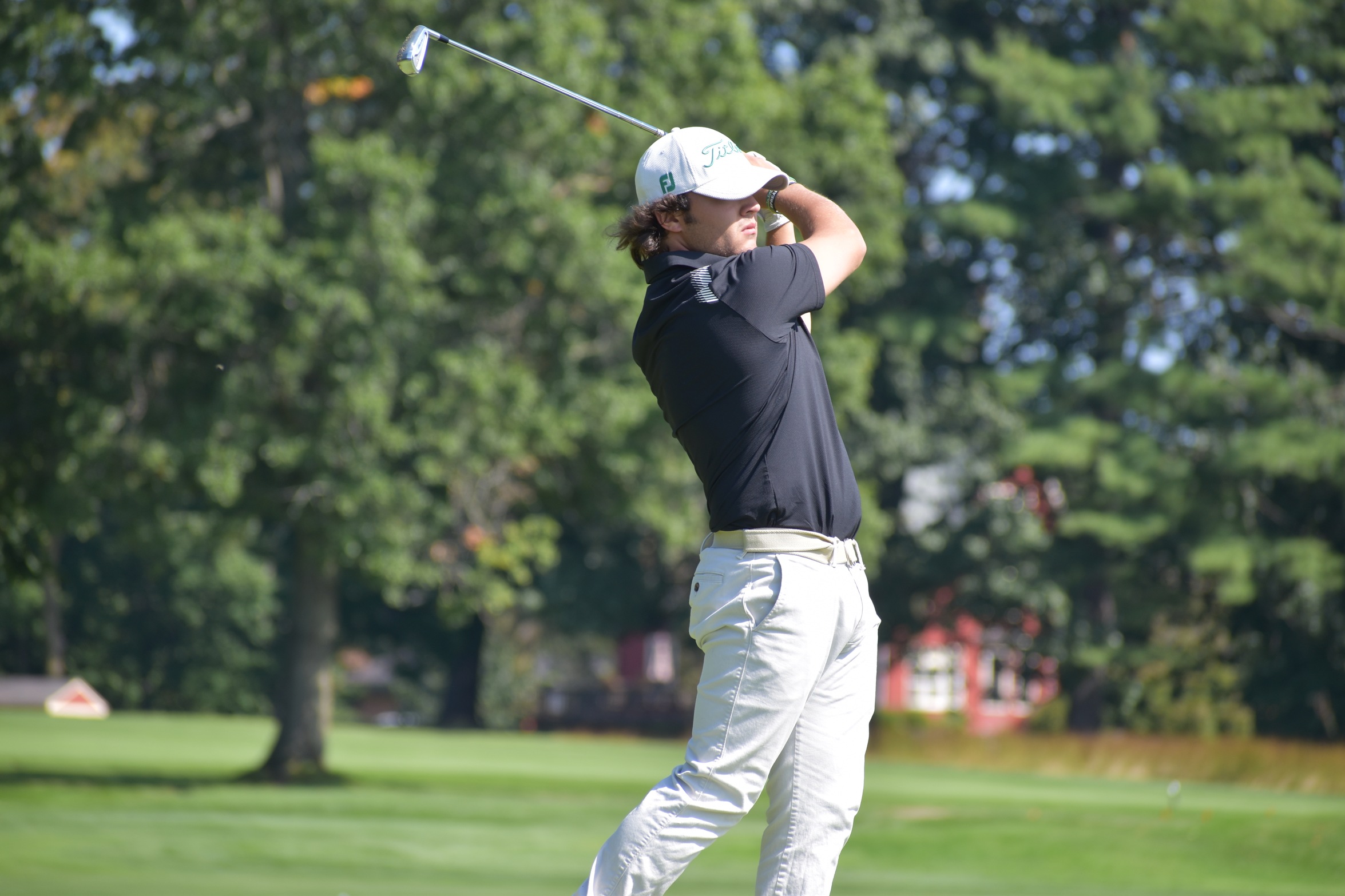 Elms Men's Golf Ties for 18th at New England Championship