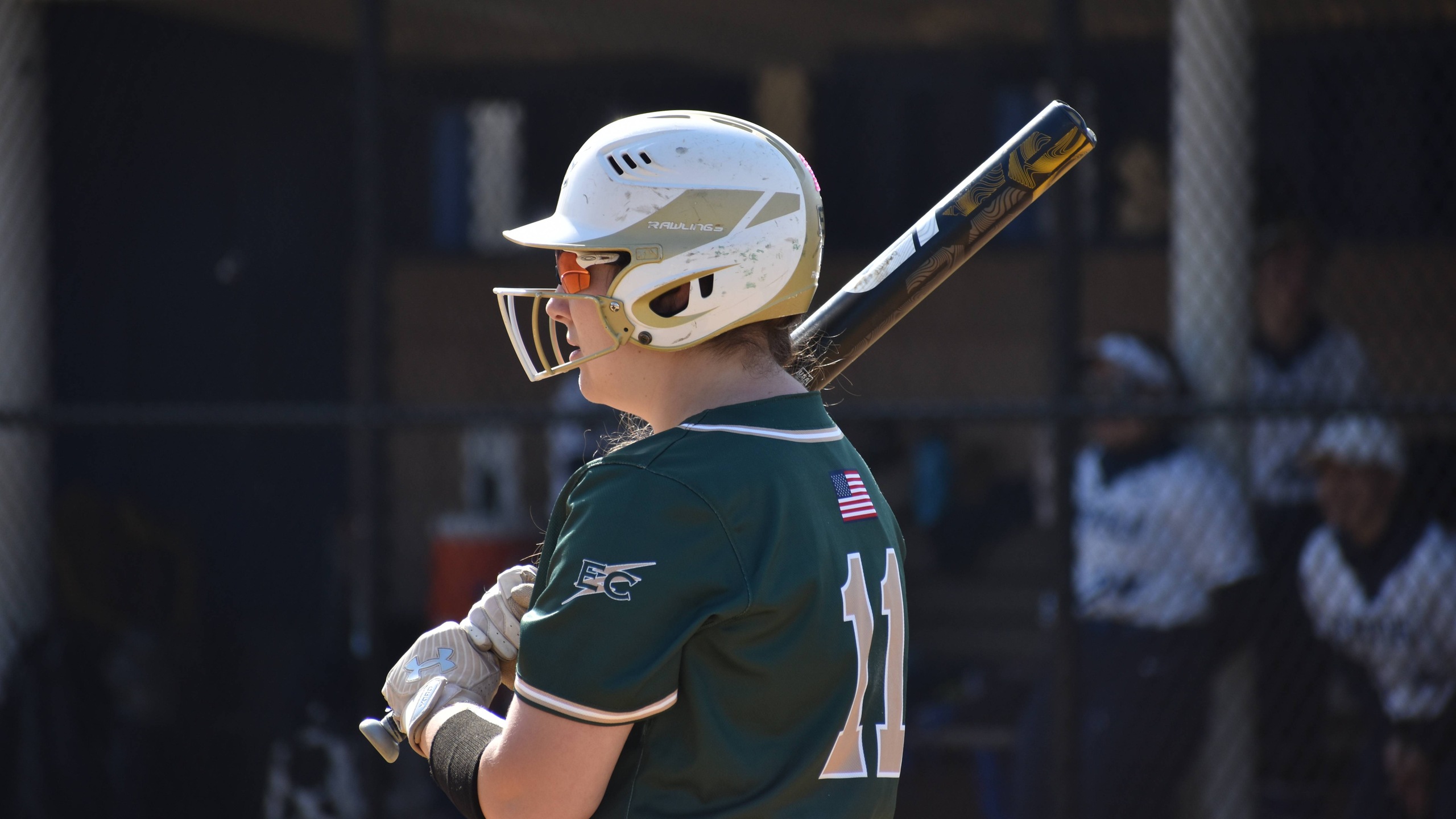 Softball Walks-Off in Game 2 to Split Opening Day