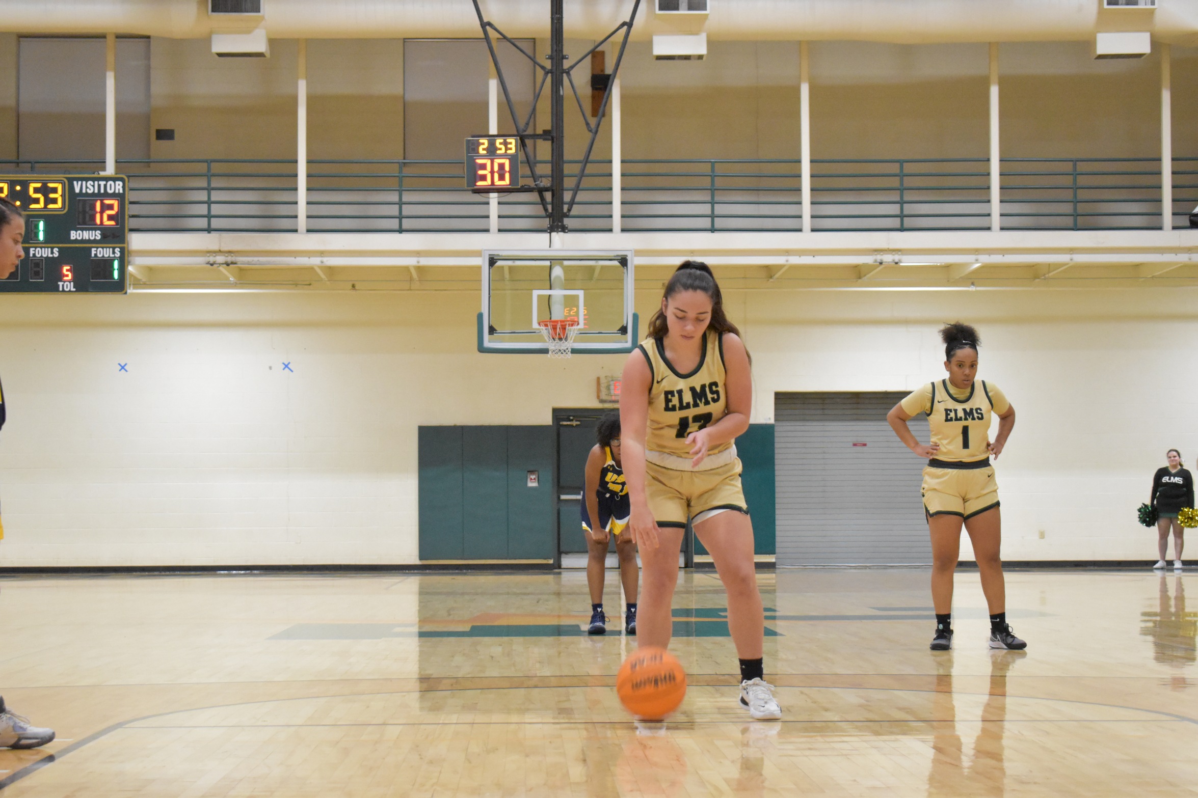 Women's Basketball Overpowered by Saints