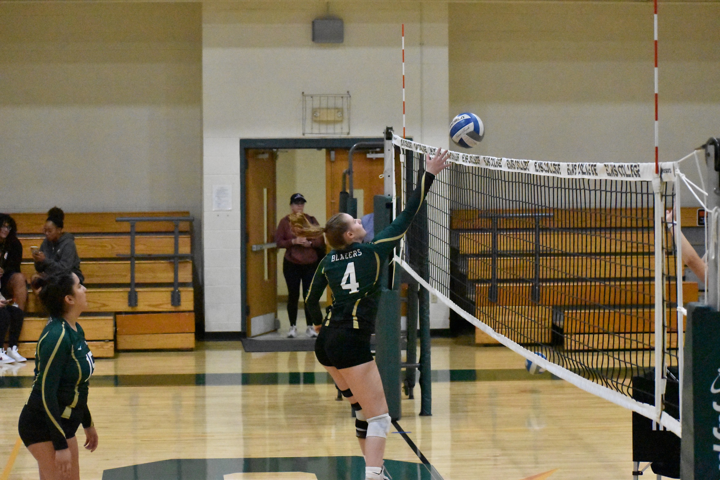 Women's Volleyball Toss Home Opener to Bison, 1-3 Final